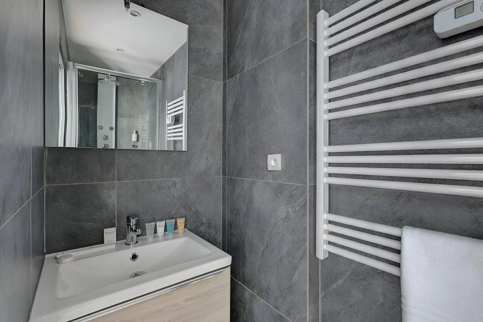 Bluestay 130 - Charmant Appartement A Paris 2 0*,  צרפת