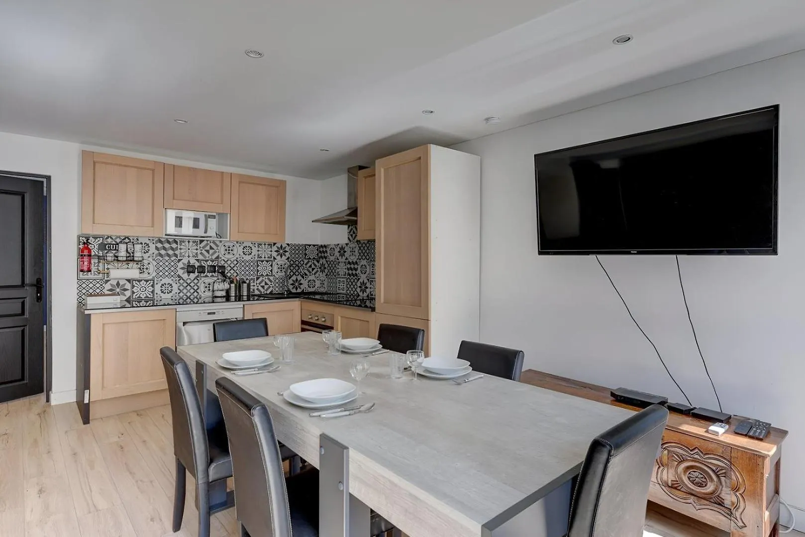 Bluestay 130 - Charmant Appartement A Paris 2